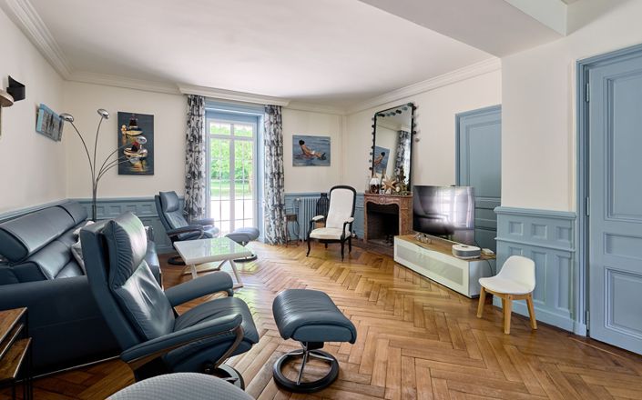Image No.6-4 Bed Property for sale