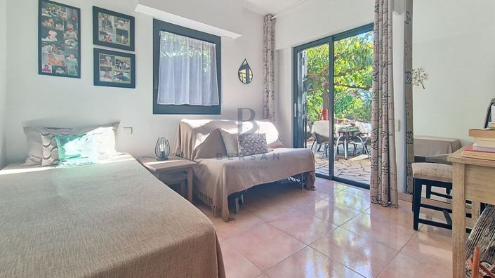 Image No.14-4 Bed House for sale