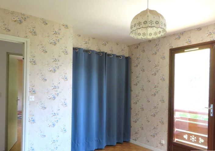 Image No.12-5 Bed House for sale