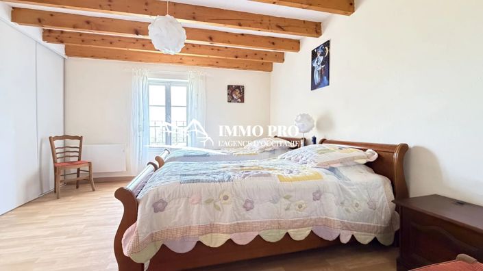 Image No.11-9 Bed House for sale