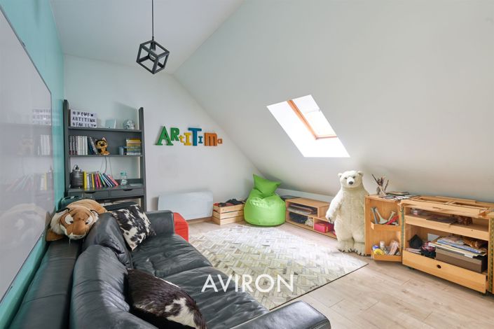 Image No.15-5 Bed House for sale
