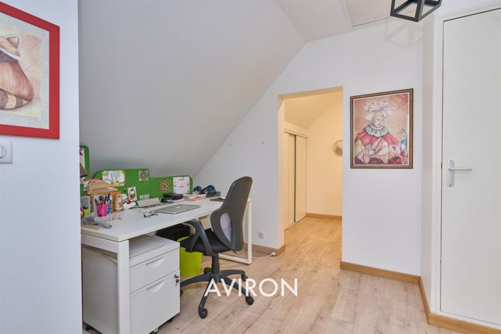 Image No.16-5 Bed House for sale