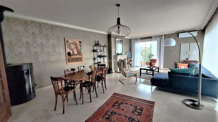 Image No.4-6 Bed House for sale