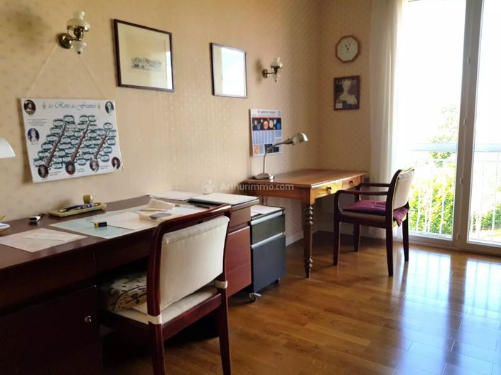 Image No.7-6 Bed House for sale