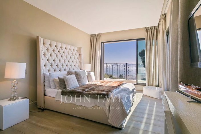 Image No.10-7 Bed House for sale