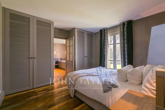 Image No.12-7 Bed House for sale
