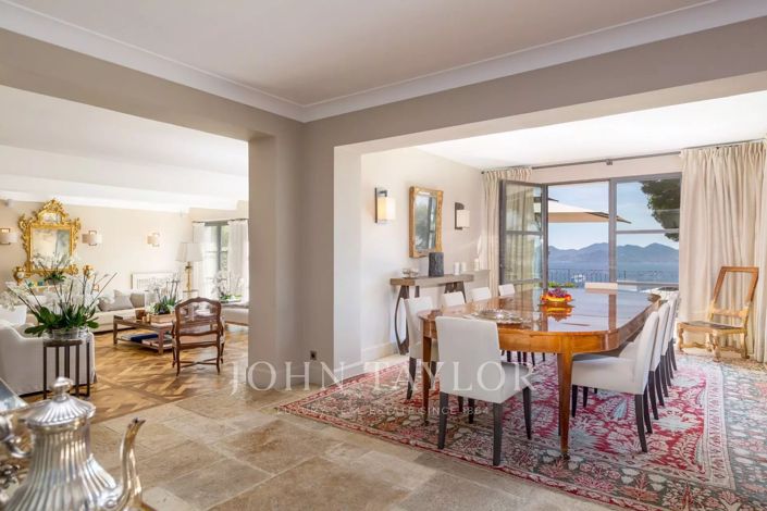Image No.5-7 Bed House for sale