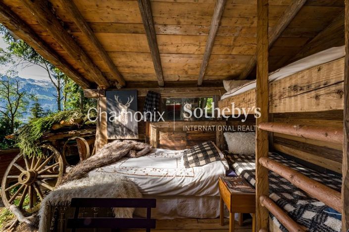 Image No.14-4 Bed House for sale