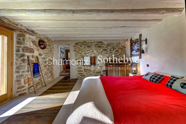 Image No.8-4 Bed House for sale