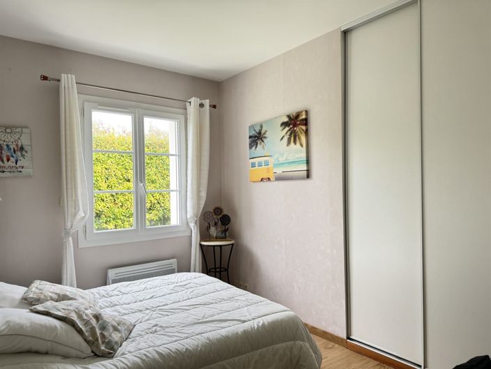 Image No.12-5 Bed House for sale