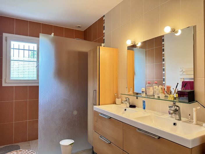 Image No.14-5 Bed House for sale