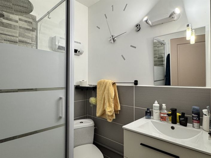 Image No.15-5 Bed House for sale