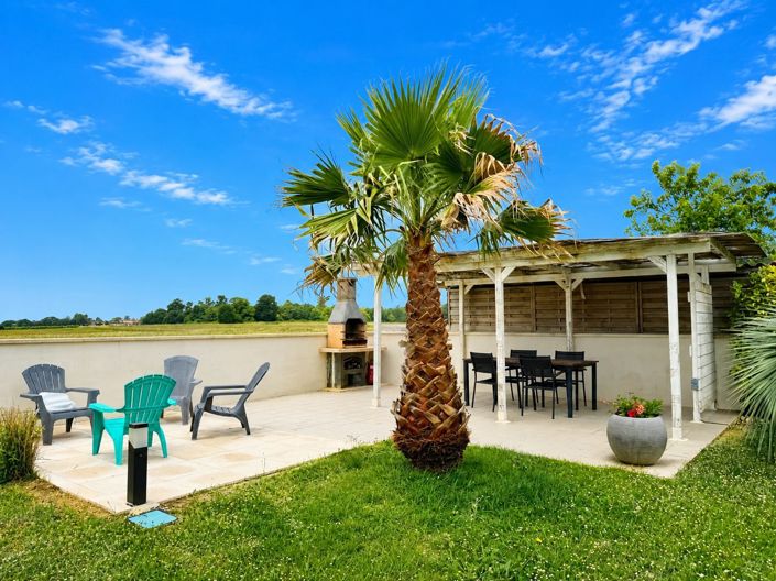 Image No.18-5 Bed House for sale