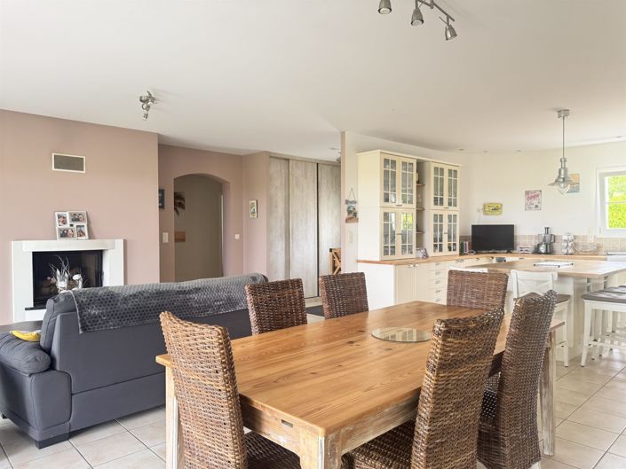 Image No.4-5 Bed House for sale