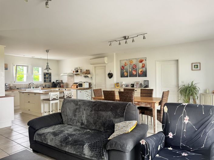 Image No.6-5 Bed House for sale