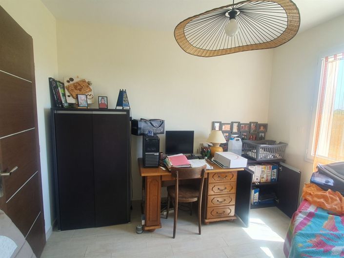 Image No.16-4 Bed House for sale