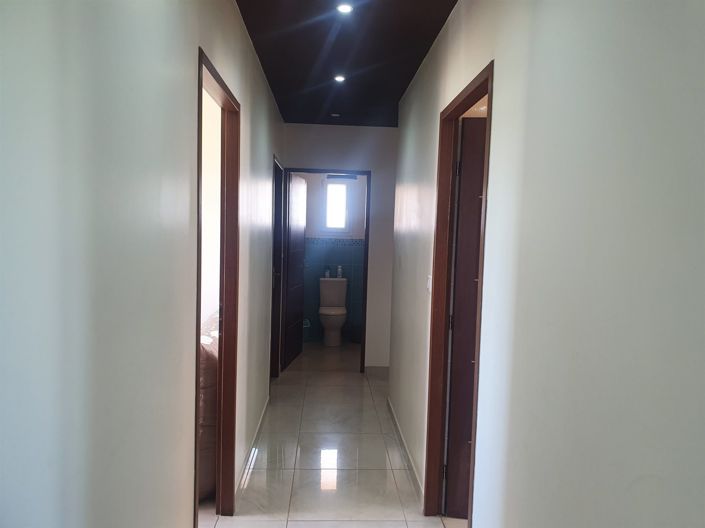 Image No.20-4 Bed House for sale