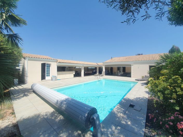 Image No.21-4 Bed House for sale