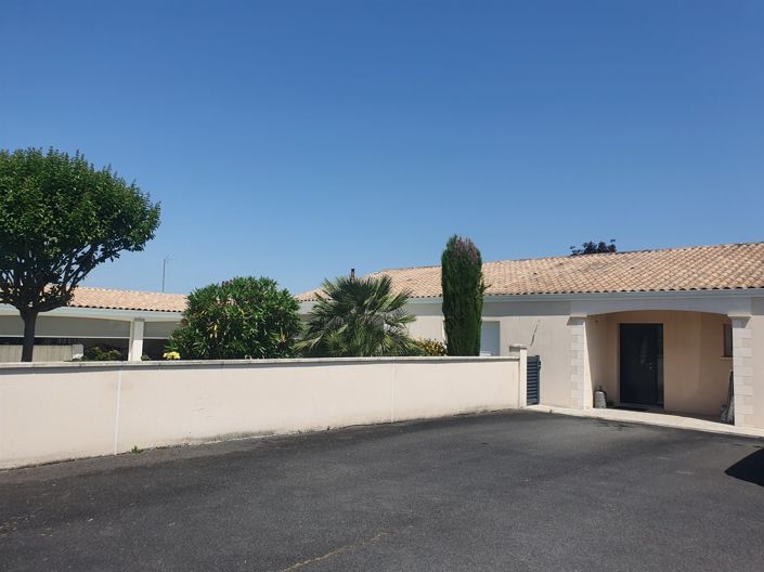 Image No.30-4 Bed House for sale