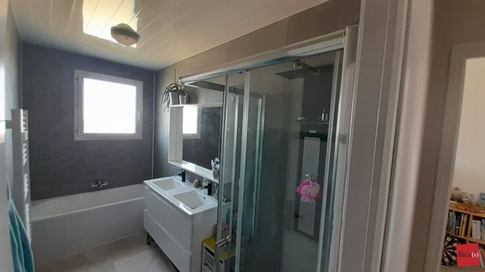 Image No.6-3 Bed House for sale