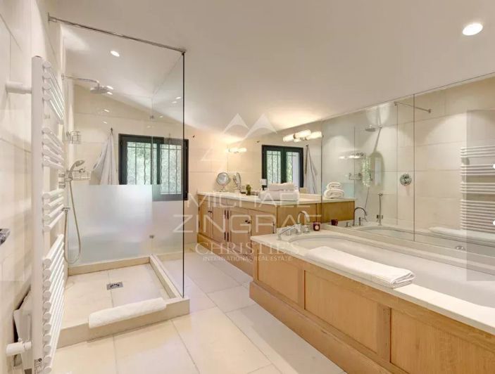 Image No.7-4 Bed House for sale