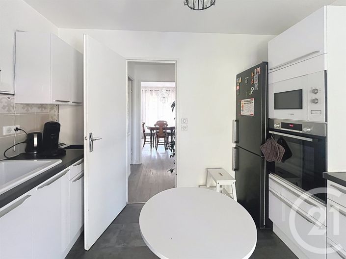Image No.12-3 Bed House for sale
