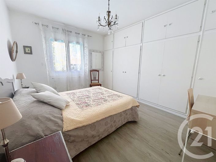 Image No.13-3 Bed House for sale
