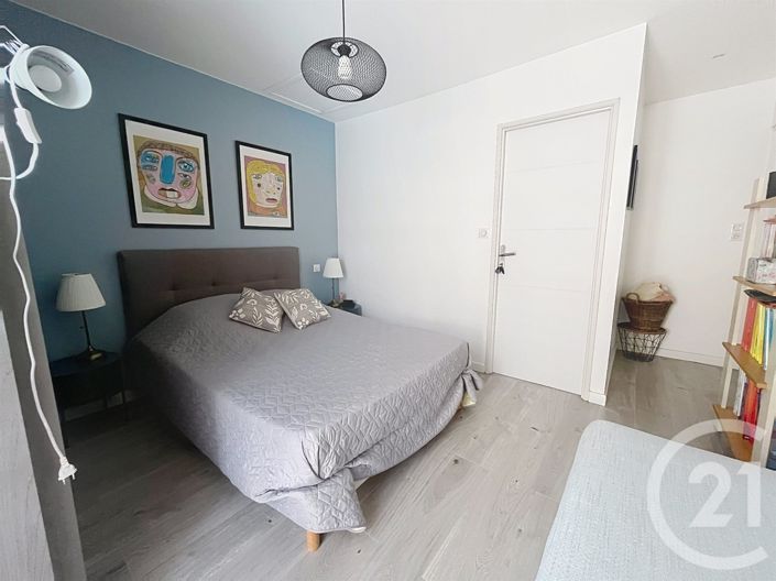 Image No.21-3 Bed House for sale