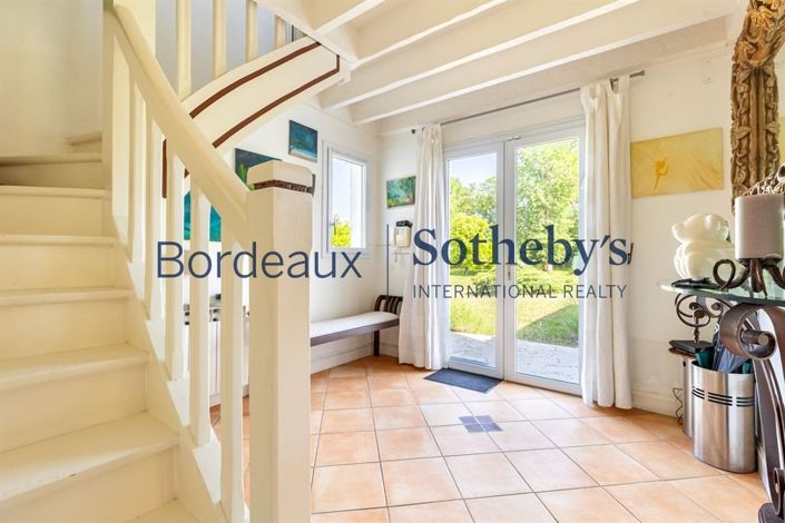 Image No.10-5 Bed House for sale