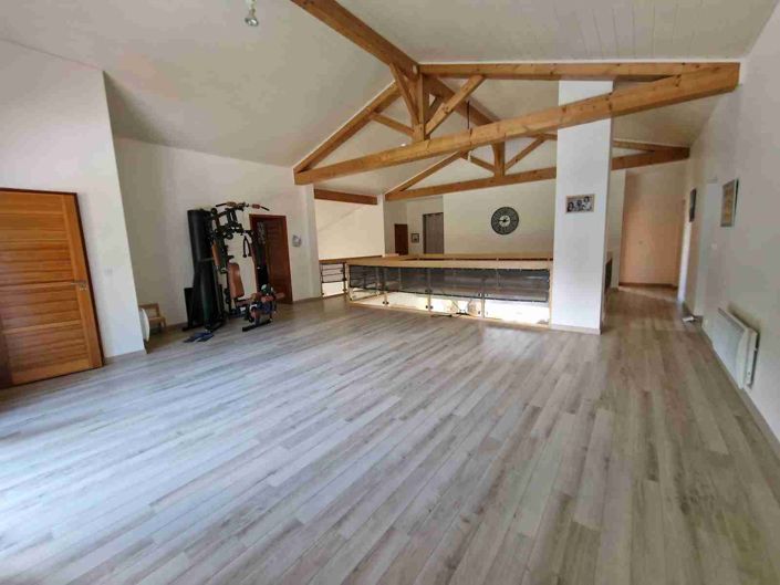 Image No.13-7 Bed House for sale