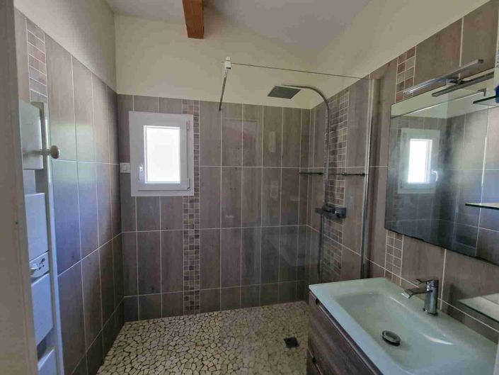 Image No.16-7 Bed House for sale