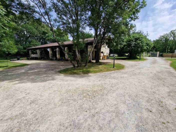 Image No.6-7 Bed House for sale