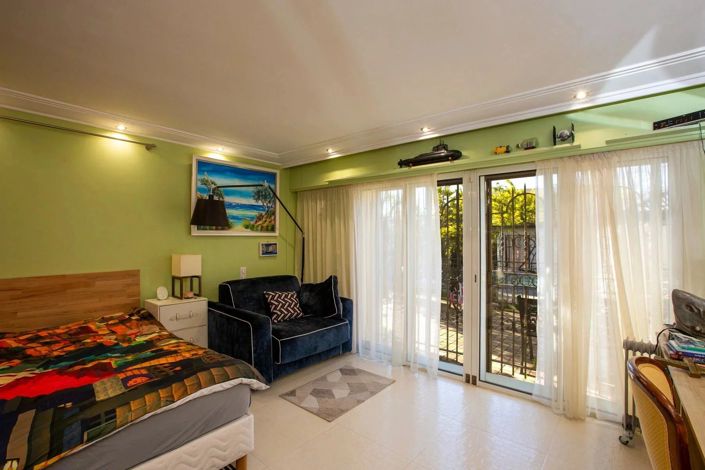 Image No.4-4 Bed House for sale