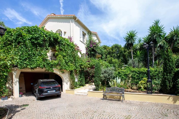 Image No.7-4 Bed House for sale