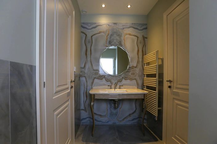 Image No.9-5 Bed House for sale