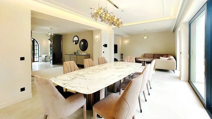 Image No.2-5 Bed House for sale
