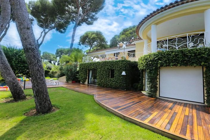 Image No.9-6 Bed House for sale