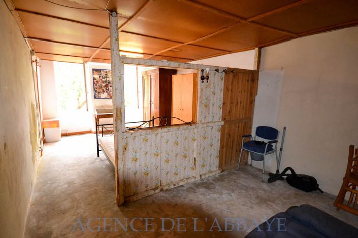 Image No.5-2 Bed House for sale