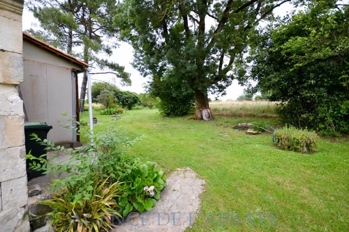Image No.8-2 Bed House for sale