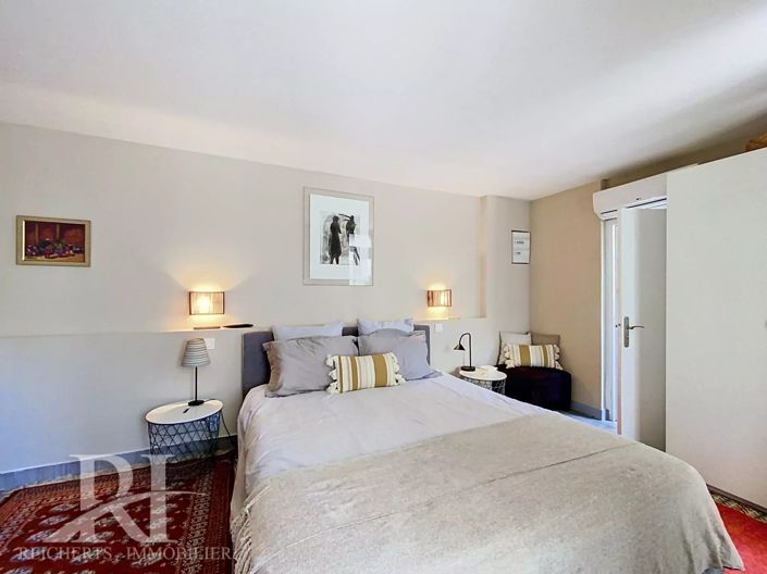 Image No.10-2 Bed House for sale