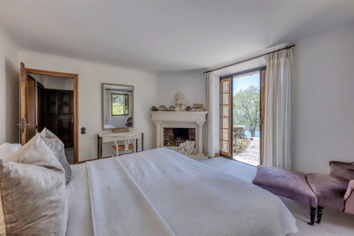 Image No.15-7 Bed House for sale