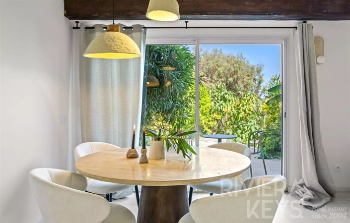 Image No.16-3 Bed House for sale