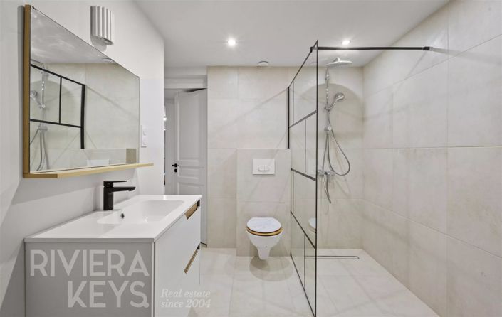 Image No.13-3 Bed House for sale