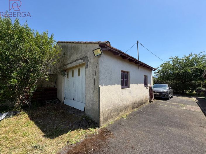 Image No.30-2 Bed House for sale
