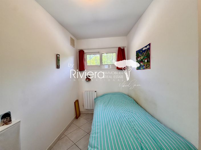 Image No.14-3 Bed House for sale