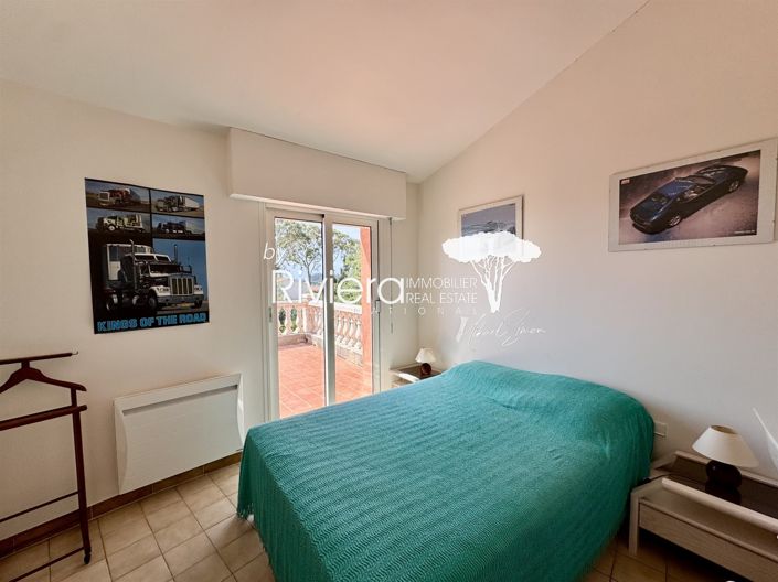 Image No.17-3 Bed House for sale