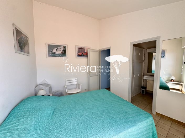 Image No.18-3 Bed House for sale
