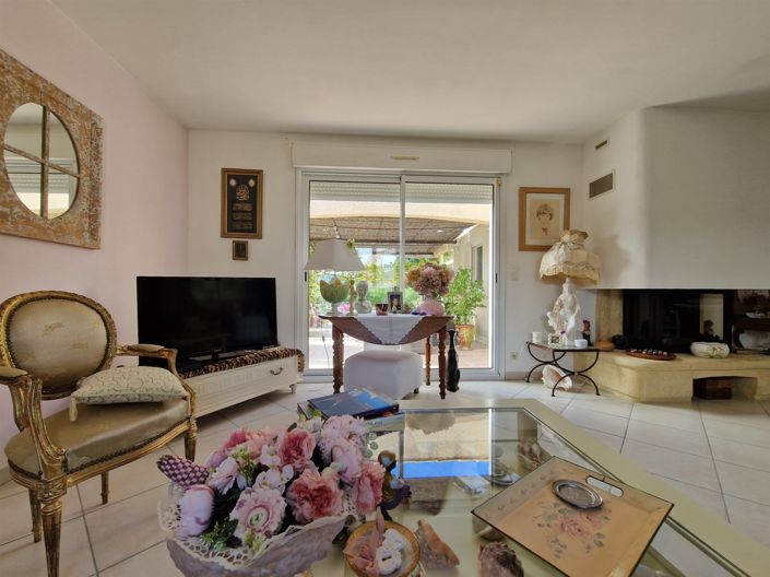 Image No.3-3 Bed House for sale