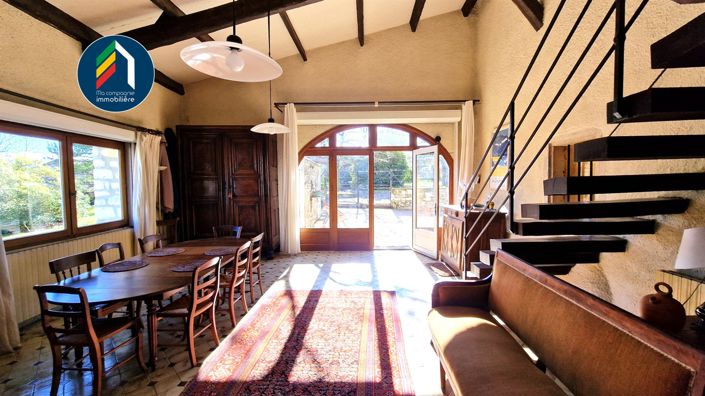Image No.6-6 Bed House for sale