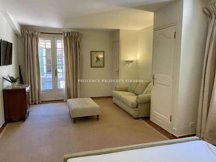 Image No.12-3 Bed House for sale